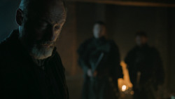 extant_GameOfThrones_6x01-TheRedWoman_4721