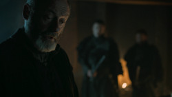 extant_GameOfThrones_6x01-TheRedWoman_4752