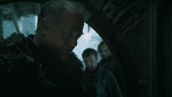 extant_GameOfThrones_6x01-TheRedWoman_4755