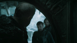 extant_GameOfThrones_6x01-TheRedWoman_4762