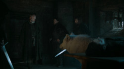 extant_GameOfThrones_6x01-TheRedWoman_4786