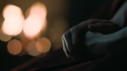 extant_GameOfThrones_6x01-TheRedWoman_4847