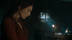 extant_GameOfThrones_6x01-TheRedWoman_4860