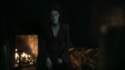 extant_GameOfThrones_6x01-TheRedWoman_4887