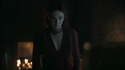 extant_GameOfThrones_6x01-TheRedWoman_4907