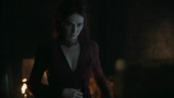 extant_GameOfThrones_6x01-TheRedWoman_4912