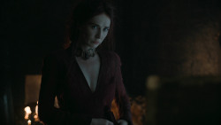 extant_GameOfThrones_6x01-TheRedWoman_4918