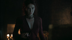 extant_GameOfThrones_6x01-TheRedWoman_4925