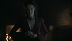 extant_GameOfThrones_6x01-TheRedWoman_4932