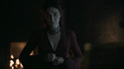 extant_GameOfThrones_6x01-TheRedWoman_4935
