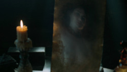 extant_GameOfThrones_6x01-TheRedWoman_4950