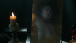 extant_GameOfThrones_6x01-TheRedWoman_4951