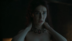 extant_GameOfThrones_6x01-TheRedWoman_4990