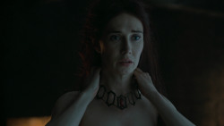 extant_GameOfThrones_6x01-TheRedWoman_4991