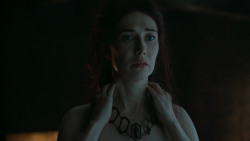 extant_GameOfThrones_6x01-TheRedWoman_4993