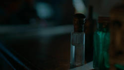 extant_GameOfThrones_6x01-TheRedWoman_4996