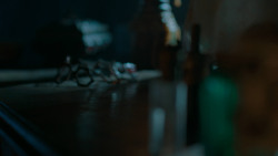 extant_GameOfThrones_6x01-TheRedWoman_5002