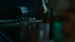 extant_GameOfThrones_6x01-TheRedWoman_5003