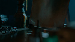 extant_GameOfThrones_6x01-TheRedWoman_5010