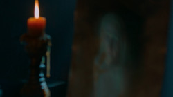 extant_GameOfThrones_6x01-TheRedWoman_5024