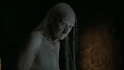 extant_GameOfThrones_6x01-TheRedWoman_5027