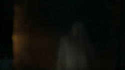 extant_GameOfThrones_6x01-TheRedWoman_5094