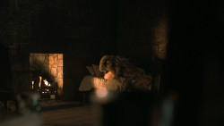 extant_GameOfThrones_6x01-TheRedWoman_5116