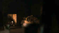 extant_GameOfThrones_6x01-TheRedWoman_5117