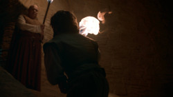 extant_GameOfThrones_6x02-Home_2724