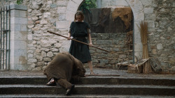 extant_GameOfThrones_6x02-Home_2807