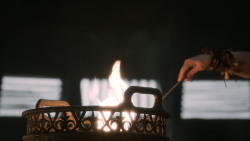 extant_GameOfThrones_6x03-Oathbreaker_1913