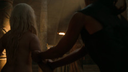 extant_GameOfThrones_6x03-Oathbreaker_1983