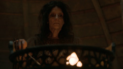 extant_GameOfThrones_6x03-Oathbreaker_2004