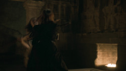 extant_GameOfThrones_6x03-Oathbreaker_4285