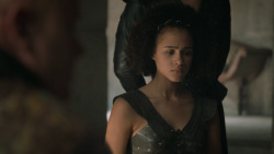 extant_GameOfThrones_6x04-BookOfTheStranger_1434