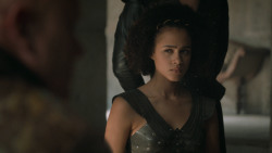 extant_GameOfThrones_6x04-BookOfTheStranger_1435