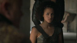extant_GameOfThrones_6x04-BookOfTheStranger_1437
