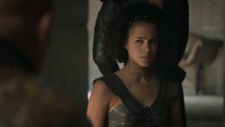 extant_GameOfThrones_6x04-BookOfTheStranger_1439