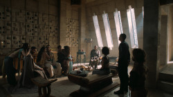 extant_GameOfThrones_6x04-BookOfTheStranger_1561