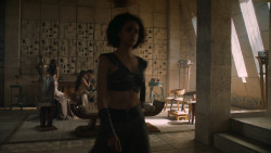 extant_GameOfThrones_6x04-BookOfTheStranger_1577
