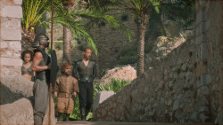extant_GameOfThrones_6x04-BookOfTheStranger_1836