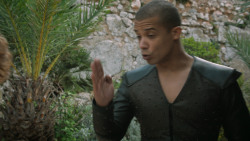 extant_GameOfThrones_6x04-BookOfTheStranger_1891