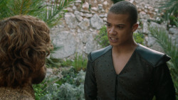 extant_GameOfThrones_6x04-BookOfTheStranger_1911