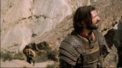 extant_GameOfThrones_6x04-BookOfTheStranger_1985