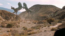 extant_GameOfThrones_6x05-TheDoor_3054