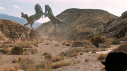 extant_GameOfThrones_6x05-TheDoor_3055