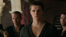 extant_GameOfThrones_6x08-NoOne_1215