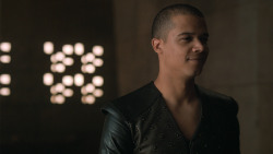 extant_GameOfThrones_6x08-NoOne_3035