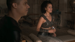 extant_GameOfThrones_6x08-NoOne_3042