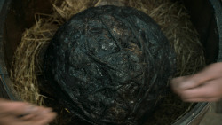 extant_GameOfThrones_6x09-BattleOfTheBastards_0003